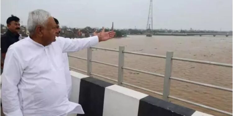 Nitish Kumar Visits Flood-Affected Areas In Patna, Seeks Update From Deputy CM