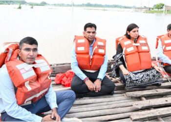 Buxar Flood Situation: Energy Secretary Ajay Yadav Inspects Affected Areas, Reviews Relief Operations