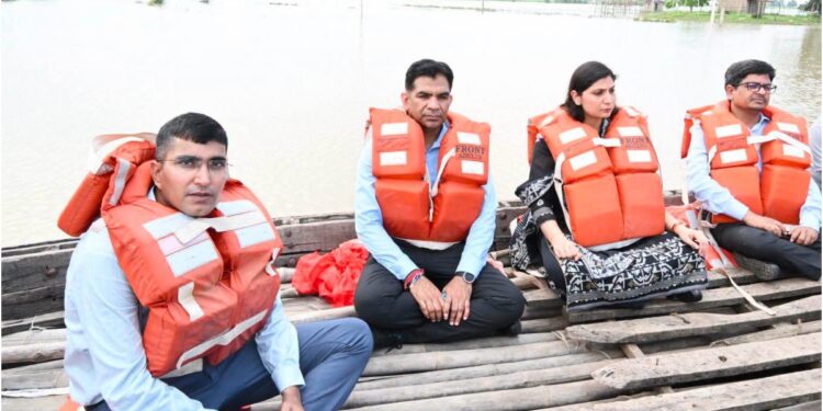 Buxar Flood Situation: Energy Secretary Ajay Yadav Inspects Affected Areas, Reviews Relief Operations