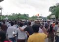 MBBS Students protesting outside examination centre in Patna over alleged out-of-syllabus questions.