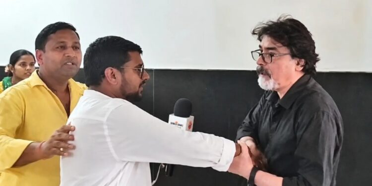 Saharsa Hospital Officials Sent To Health Department HQ Over Alleged Misbehaviour With Journalist