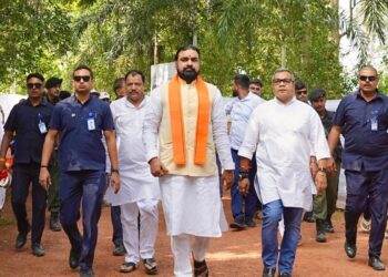 Samrat Chaudhary Visits Bhimbandh Eco-Tourism Area, Promises Development for Tribal Community