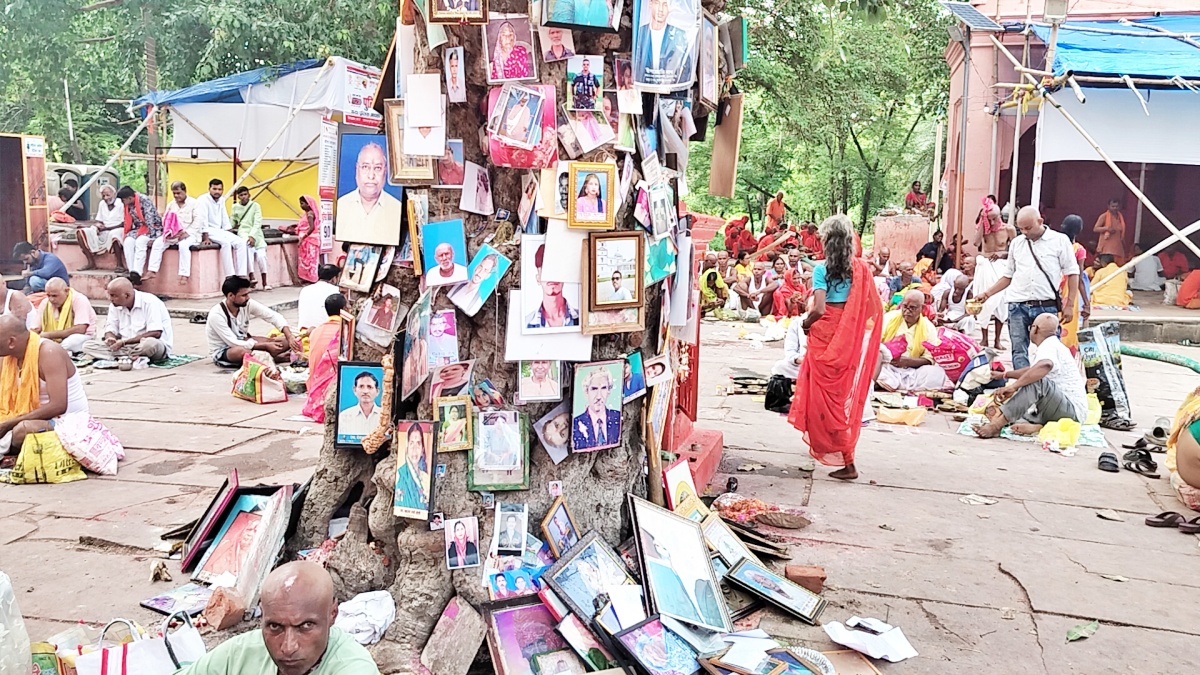 Pitru Paksha 2026: Special Pind Daan Rituals Today For Ancestors Who Met Untimely Deaths
