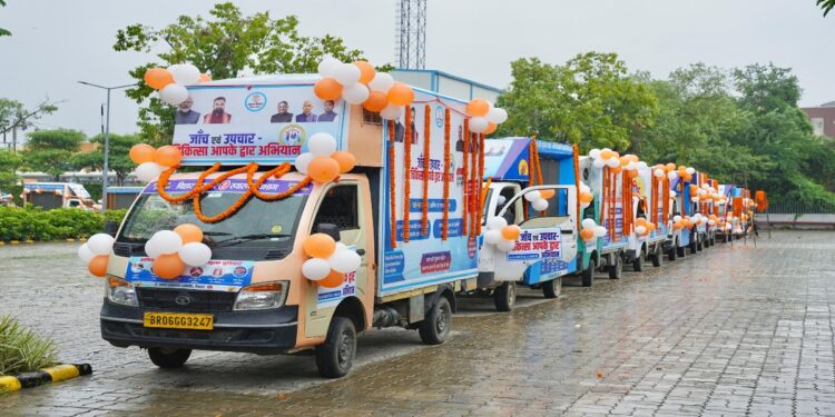 Health workers and awareness vehicles during the launch of Bihar’s ‘Healthcare at Your Doorstep’ campaign, which will provide door-to-door screening across 38 districts.