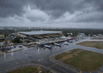 Patna Airport during weather-related flight disruptions