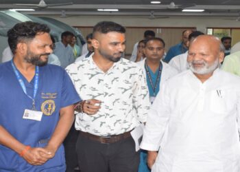 Bihar Disaster Management Minister Ratnesh Sada inspecting the BHISHM Cube at AIIMS Patna