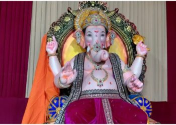 Ganpati Idol Styled After Lalbaugcha Raja Installed In Patna With Rs 55 Lakh Gold Crown