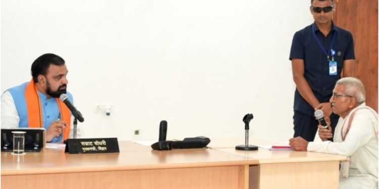 CM Samrat Choudhary Directs Officials To Resolve 137 Public Grievances Through Sahyog Programme