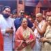 Smita Thackeray Performs Pind Daan For Balasaheb Thackeray At Gayaji