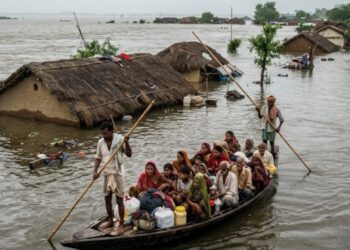 Bihar Flood: Centre Steps In as Amit Shah Calls CM Samrat Chaudhary, Shivraj Singh Chouhan to Lead Central Team