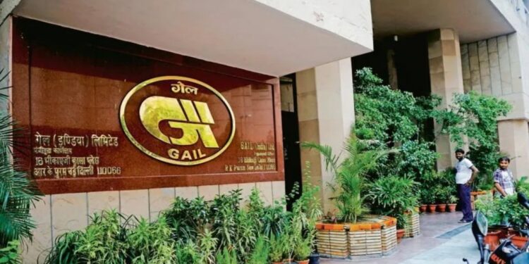 Bihar GAIL officials promote PNG connections in Patna housing societies
