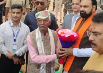 Bihar CM Samrat Chaudhary Visits Historic Rajnagar Raj Palace, Offers Prayers at Kamakhya Temple