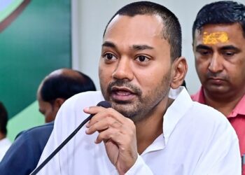 Bihar Doctors Salary Hike: Contractual Professors to Get Rs 2.07 Lakh, Junior Residents Rs 75,000