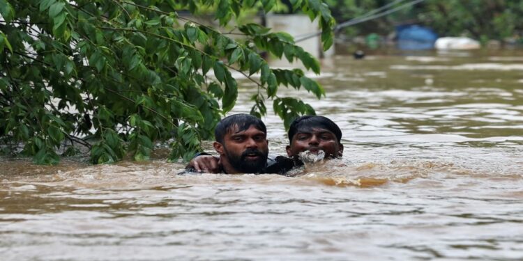 Boat carrying 10 people capsizes in Ganga near Gandhi Setu in Vaishali