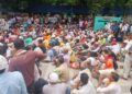 Tap-Water Maintenance Workers Block Road at JP Golambar, Heavy Police Deployment
