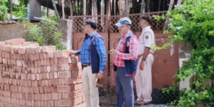 EOU Raids 4 Locations Linked to Bihar Building Construction Corporation GM Over Disproportionate Assets
