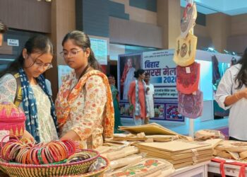 Bihar Saras Mela Draws 24,000 Visitors in a Day, Sales Cross Rs 51 Lakh in Just Two Days