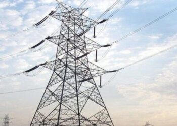 Representative image of electricity transmission towers, illustrating Bihar’s proposed power line connecting Pirpainti to Jhanjharpur via Begusarai and Darbhanga.