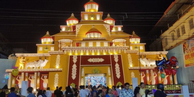 Durga Puja pandal in Patna with temporary electricity arrangements