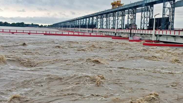 Bihar Flood Alert: Gandak River Swells After Heavy Rain In Nepal, Border Areas On High Alert