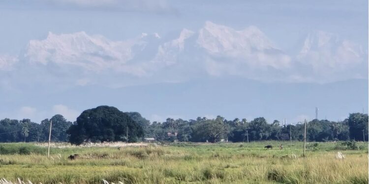 Himalayas Become Visible From Bihar’s West Champaran, Madhubani Amid Cyclone Arnab