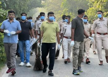 Rajgir Zoo Safari Organises Cleanliness Drive To Mark Gandhi Jayanti, Collects 125 Kg Waste