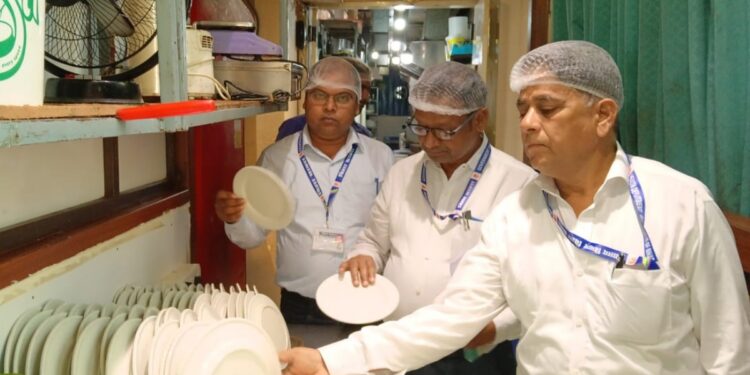 Patna Food Safety Raid: Pista House, Pirates Of Grill Face Action Over Violations