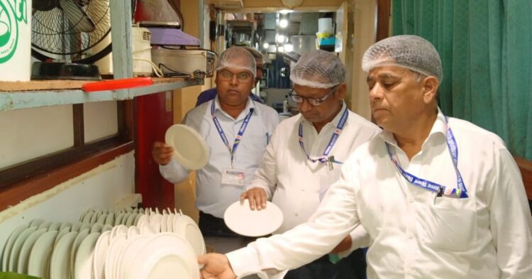 Patna Food Safety Raid: Pista House, Pirates Of Grill Face Action Over Violations