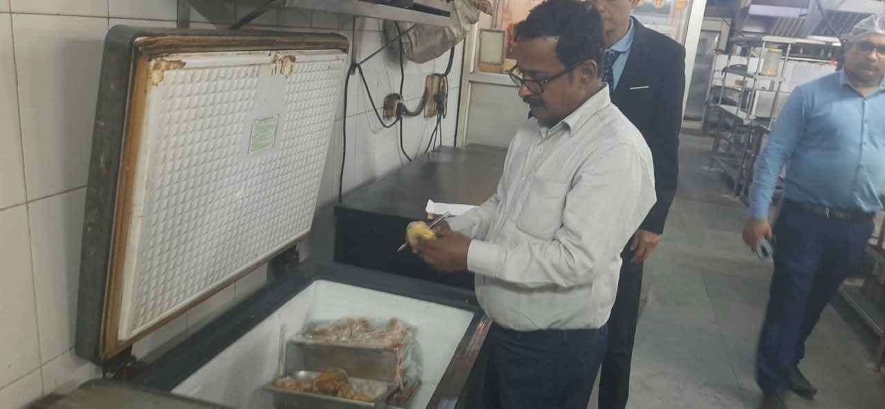 Patna Food Safety Raids: Expired Items Destroyed At Hotels; Maurya, Panache, Patliputra Exotica, Gargi Grand And Lemon Tree Issued 14-Day Notices