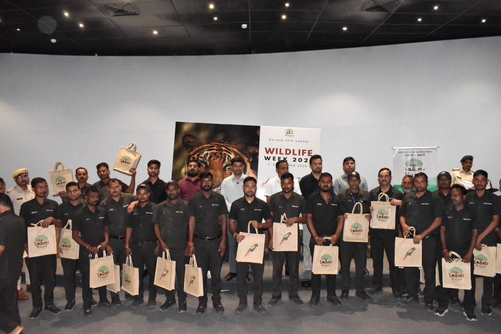 Rajgir Zoo Safari Concludes Wildlife Week With 400 Participants, Prize Distribution Ceremony