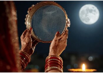 Karwa Chauth 2026: Moon Sighting After 8:56 PM, Women To Break Fast
