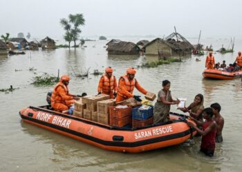 Bihar Rushes Emergency Supplies to Flood-Hit Saran; 19 Rescue Teams Deployed
