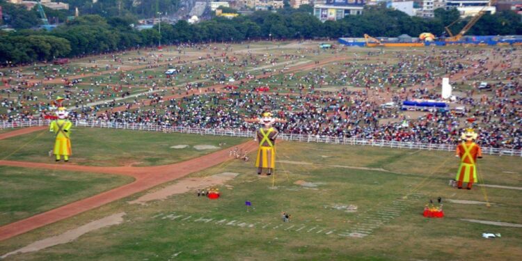 image of Dussehra festivities at Gandhi Maidan in Patna