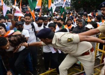 Patna SI Recruitment Protest: Aspirants Demand Exam Cancellation Reversal, Police Tighten Security